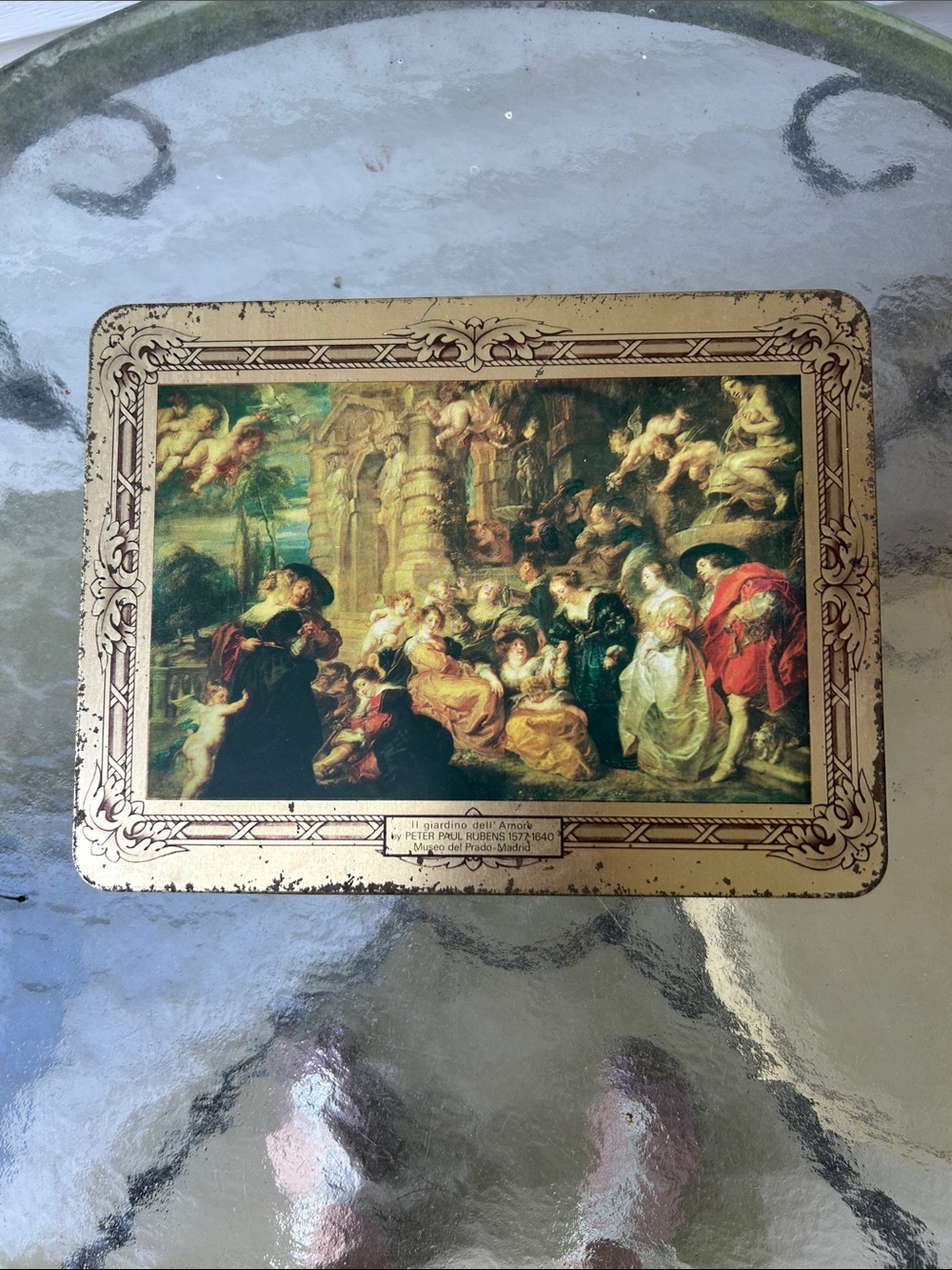 Vintage Decorative Metal Tin with Classic Painting Print - Gold and Multicolor